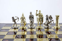 Load image into Gallery viewer, Archers Chess Set - 17"