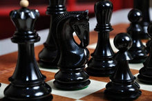 Load image into Gallery viewer, The Zagreb '59 Series Chess Set and Board Combination