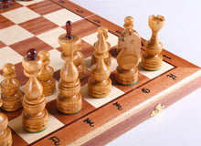 Load image into Gallery viewer, 19.5&quot; Debiut Wooden Chess Set
