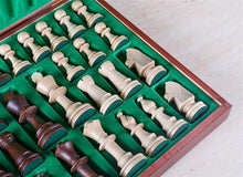 Load image into Gallery viewer, Deluxe Staunton Chess Pieces #5 in Dark Box
